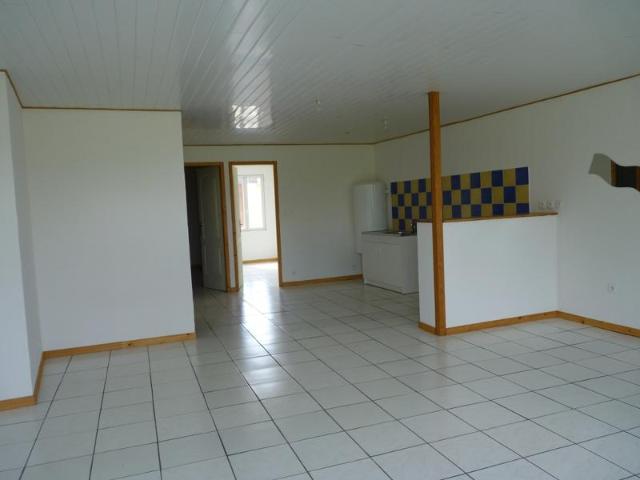 Location Appartement Rue des Treilles, Libourne
