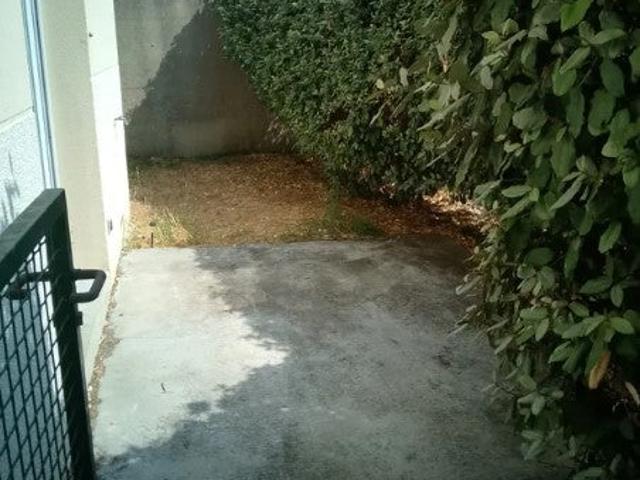Location Appartement Rue des Treilles, Libourne
