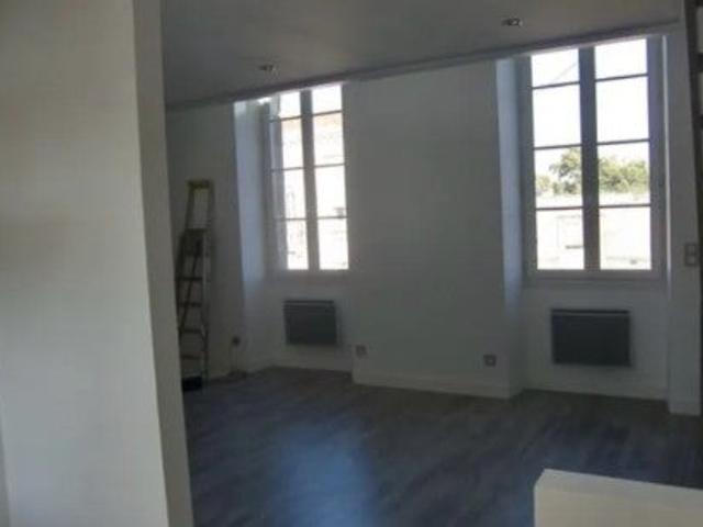 Location Appartement Rue des Treilles, Libourne