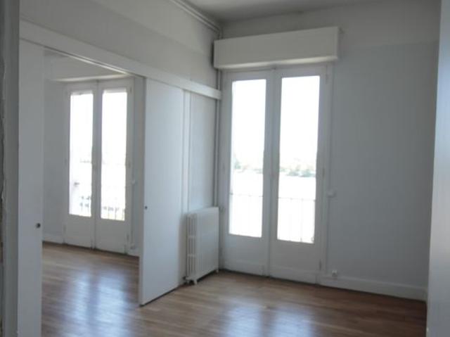 Location Appartement Rue des Treilles, Libourne