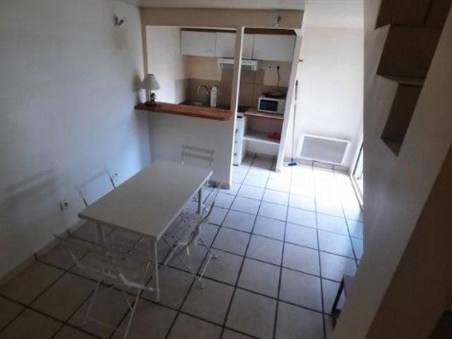 Location Appartement Rue des Treilles, Libourne