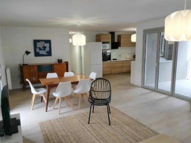 Location Appartement Rue des Treilles, Libourne