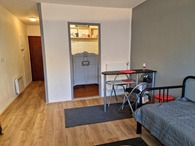 Location Appartement Rue des Treilles, Libourne