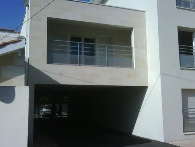 Location Appartement Rue des Treilles, Libourne