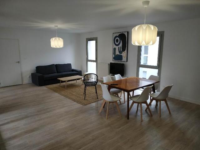 Location Appartement Rue des Treilles, Libourne