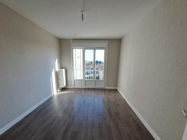 Location Appartement Rue des Troènes, Frignicourt