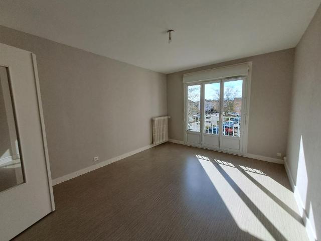 Location Appartement Rue des Troènes, Frignicourt