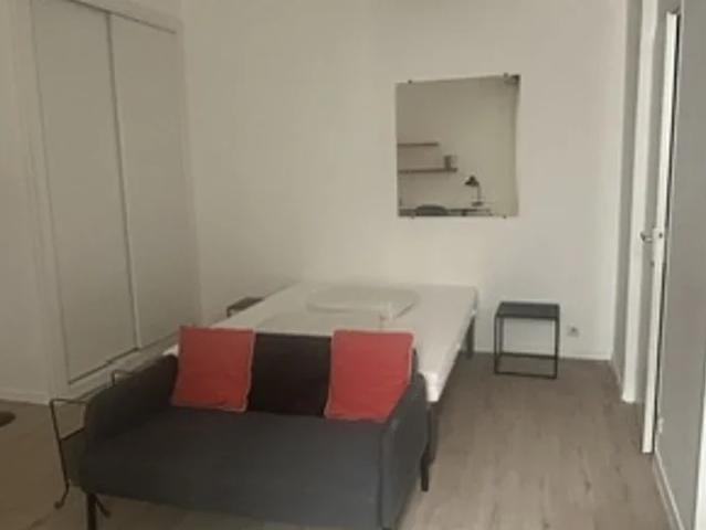 Location Appartement Rue des Trois Journées, Perpignan