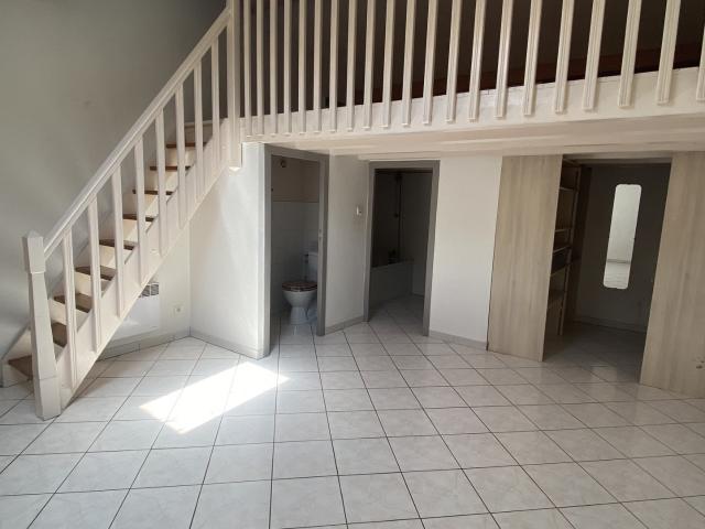 Location Appartement Rue des Usines, Perpignan