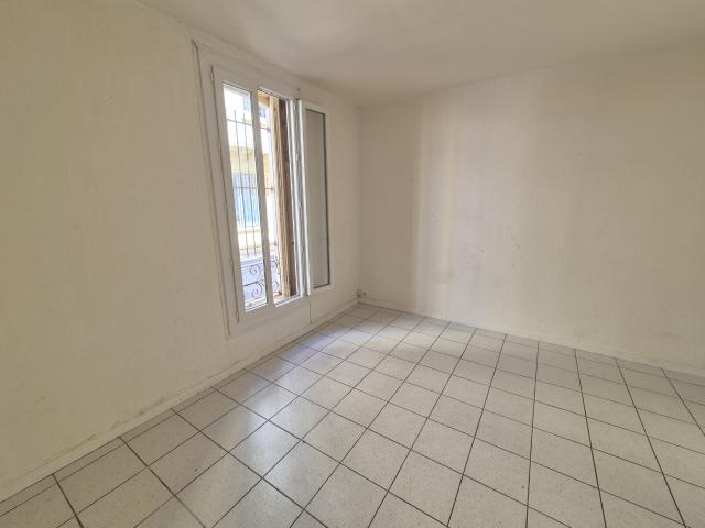 Location Appartement Rue des Usines, Perpignan