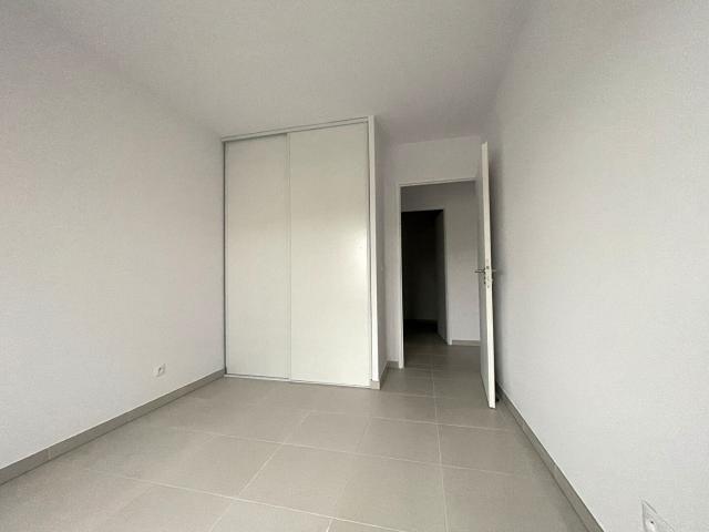 Location Appartement Rue des Usines, Perpignan
