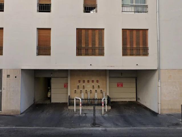 Location Appartement Rue des Vertus, Marseille