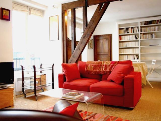 Location Appartement Rue des Vertus, Paris
