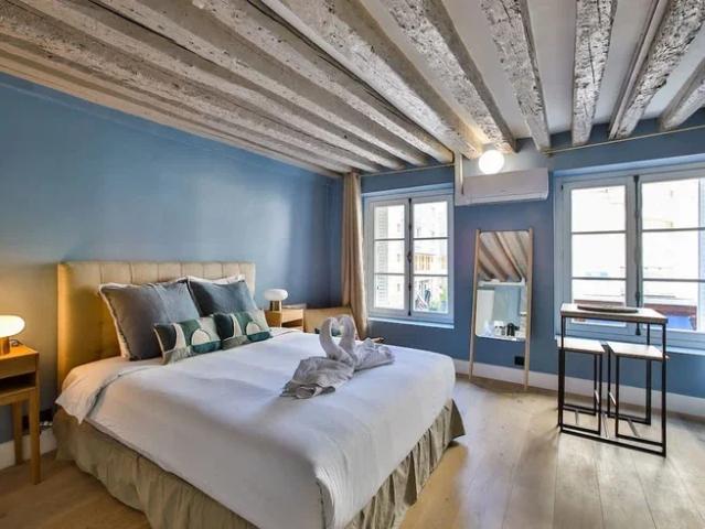 Location Appartement Rue des Vertus, Paris