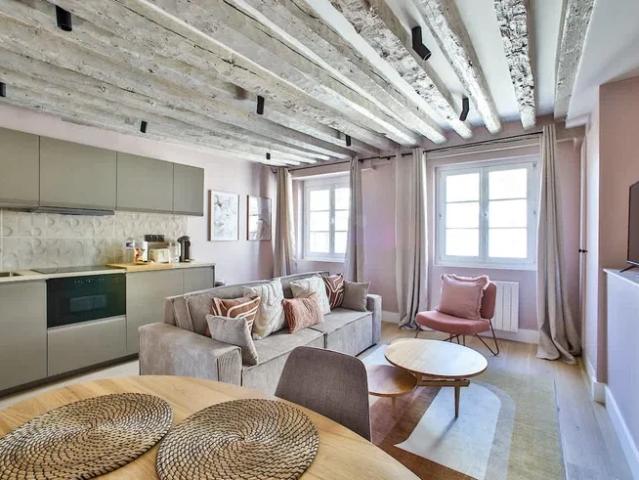 Location Appartement Rue des Vertus, Paris