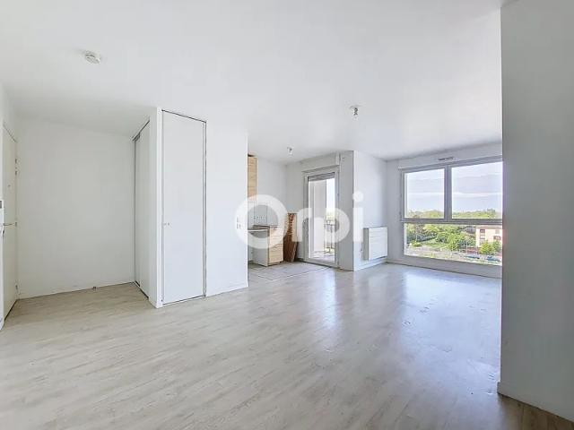 Location Appartement Rue des Voyageurs, Cergy