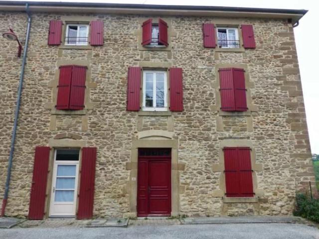 Location Appartement Rue Des 2 Clochers, Montmiral