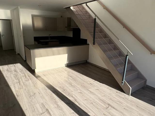 Location Appartement Rue Desaix, Lille