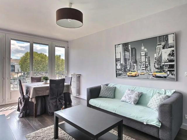 Location Appartement Rue Desnouettes, Paris