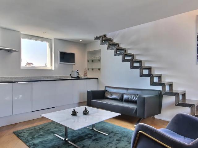 Location Appartement Rue d'Hauteville, Paris