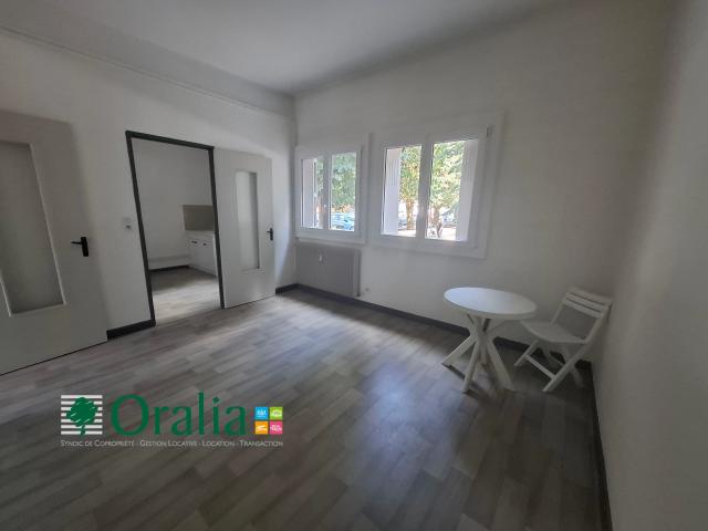 Location Appartement Rue d'Hauteville, Paris