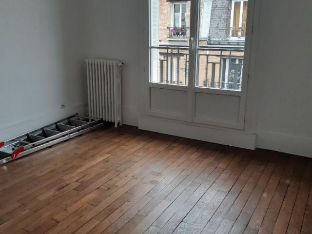 Location Appartement Rue d'Hautpoul, Paris