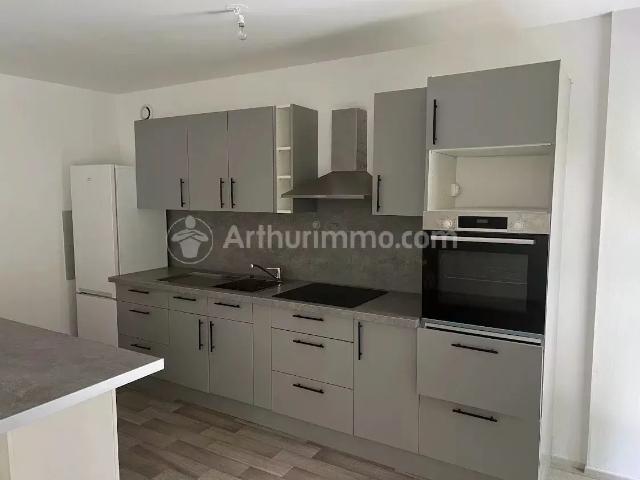Location Appartement Rue d'Hérimoncourt, Autechaux Roide