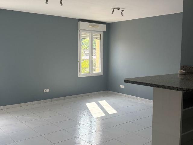 Location Appartement Rue Dilly, Bègles