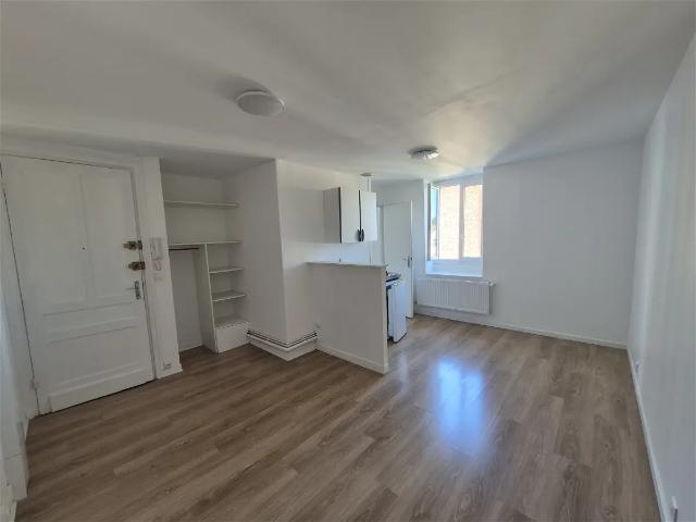 Location Appartement Rue d'Isly, Lille