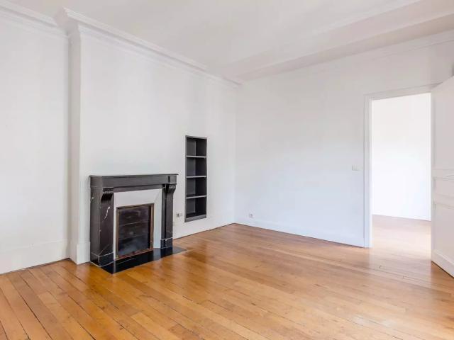 Location Appartement Rue Dutot, Paris