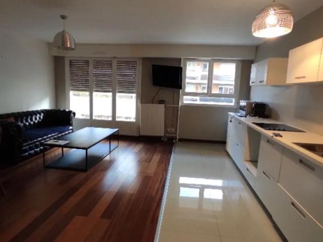 Location Appartement Rue Duvergier, Paris