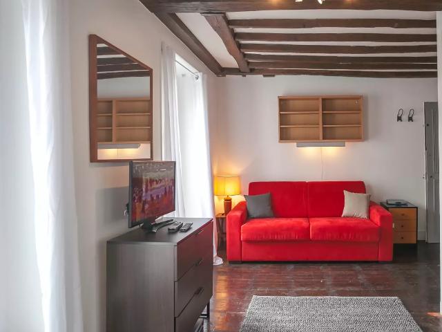 Location Appartement Rue Duvivier, Paris