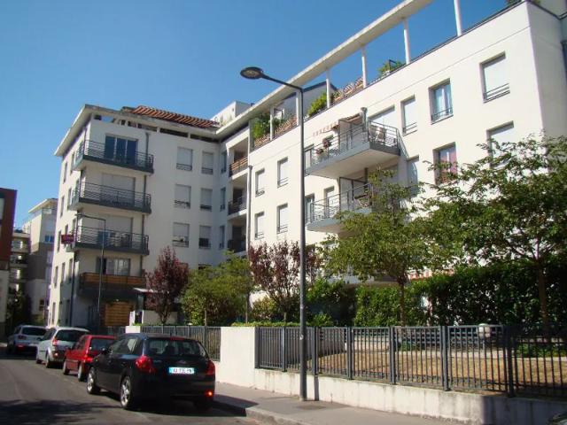 Location Appartement Rue du 1er Mars 1943, Villeurbanne