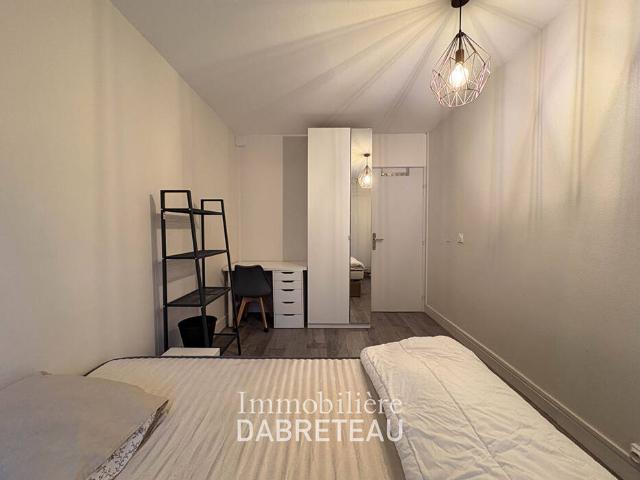 Location Appartement Rue du 1er Mars 1943, Villeurbanne