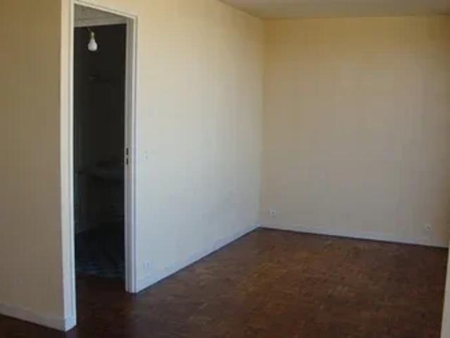 Location Appartement Rue du 24 Février 1848, Villeurbanne