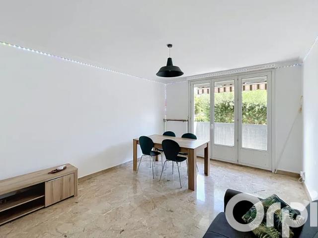 Location Appartement Rue du 8 Mai 1945, Villeurbanne
