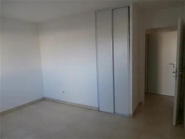 Location Appartement Rue du Coin Mandé, Olivet