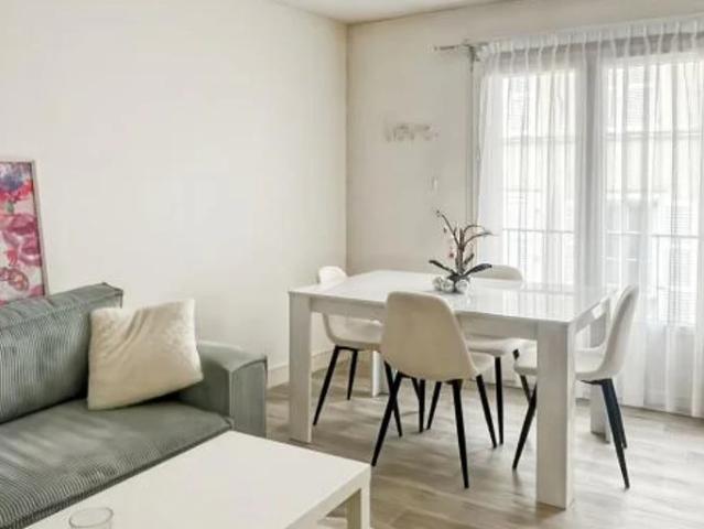 Location Appartement Rue du Colombier, Orléans
