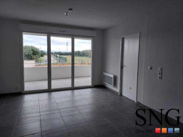 Location Appartement Rue du Colonel Arnaud Beltrame, Orange
