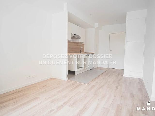 Location Appartement Rue du Colonel Fabien, Reims