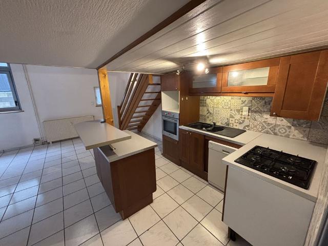 Location Appartement Rue du Commandant Girardot, Vesoul