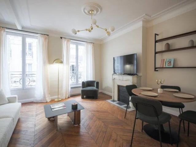 Location Appartement Rue du Commerce, Paris