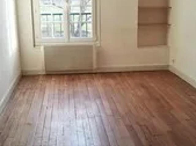 Location Appartement Rue du Connétable, Chantilly