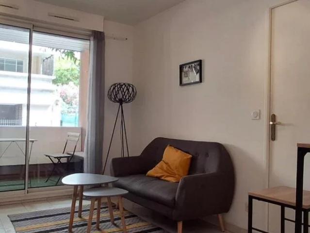 Location Appartement Rue du Canada, Marseille