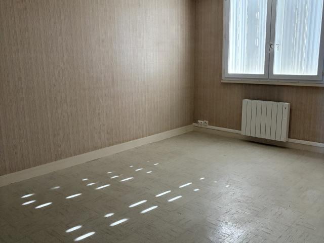 Location Appartement Rue du Champ de la Caille, Avord