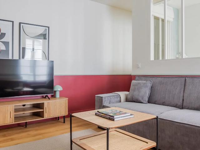 Location Appartement Rue du Champ de Mars, Paris