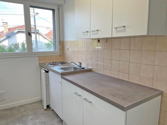 Location Appartement Rue du Chasnot, Besançon