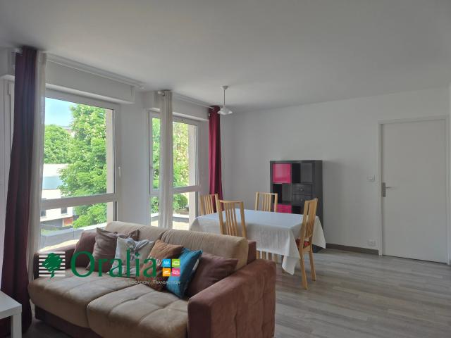 Location Appartement Rue du Chapeau Rouge, Dijon