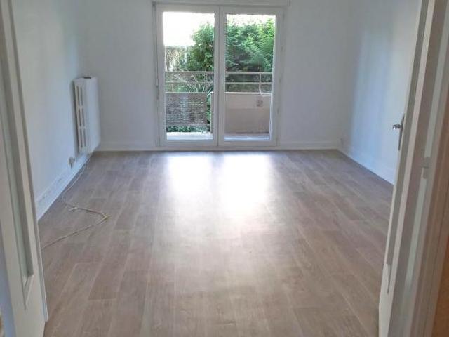 Location Appartement Rue du Château d'Eau, Les Roches de Condrieu