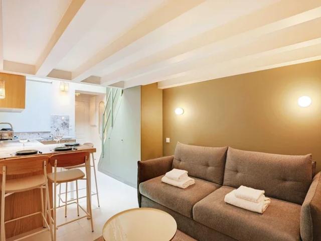 Location Appartement Rue du Château Landon, Paris